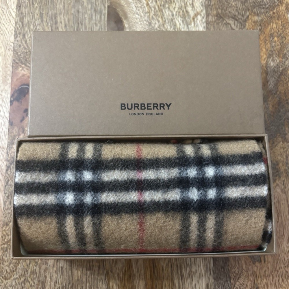 Burberry Lambswool Beige Plaid Fringe Rectangle Scarf Made in England